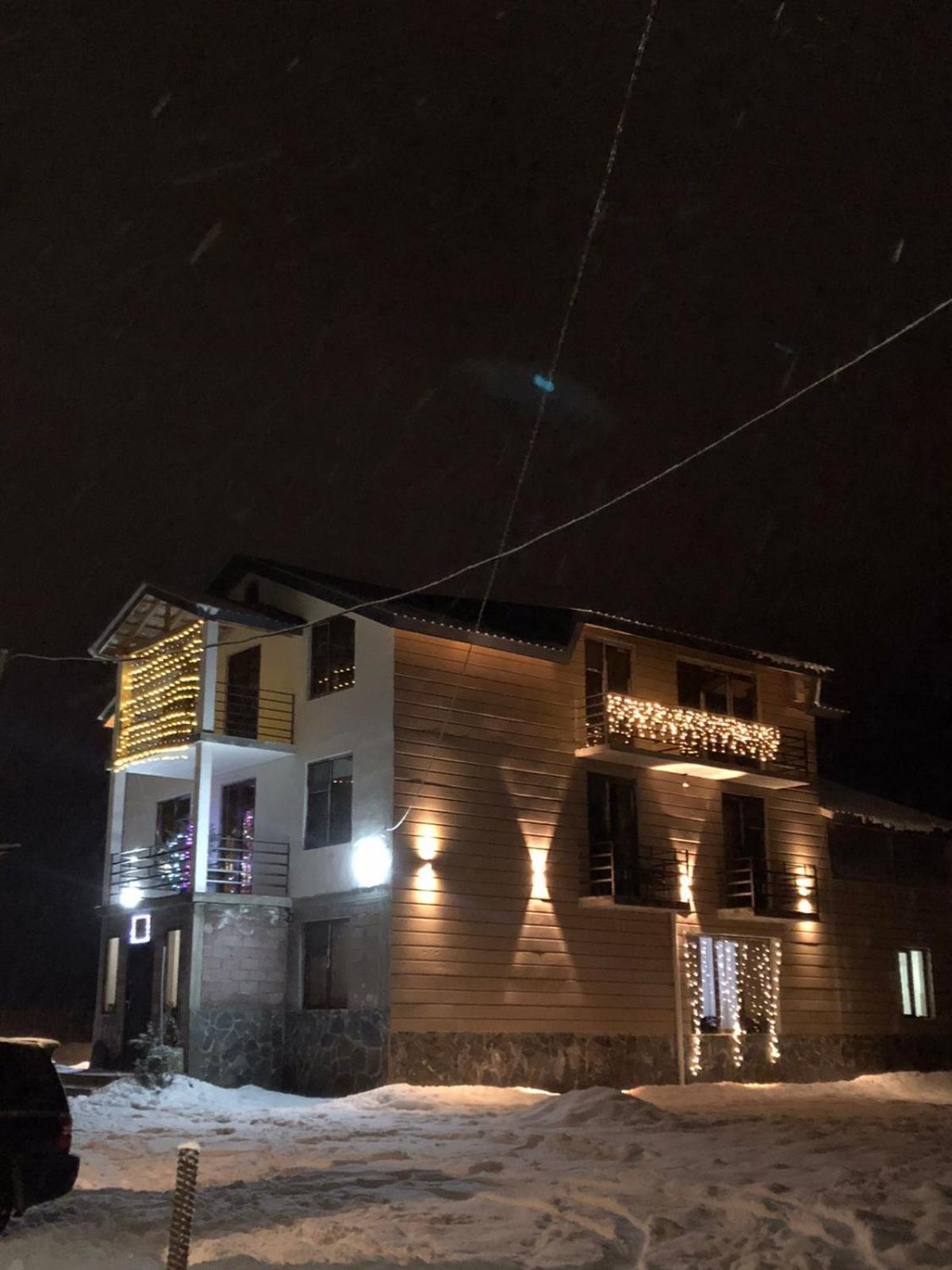 Hotel Ninama à Mestia Extérieur photo
