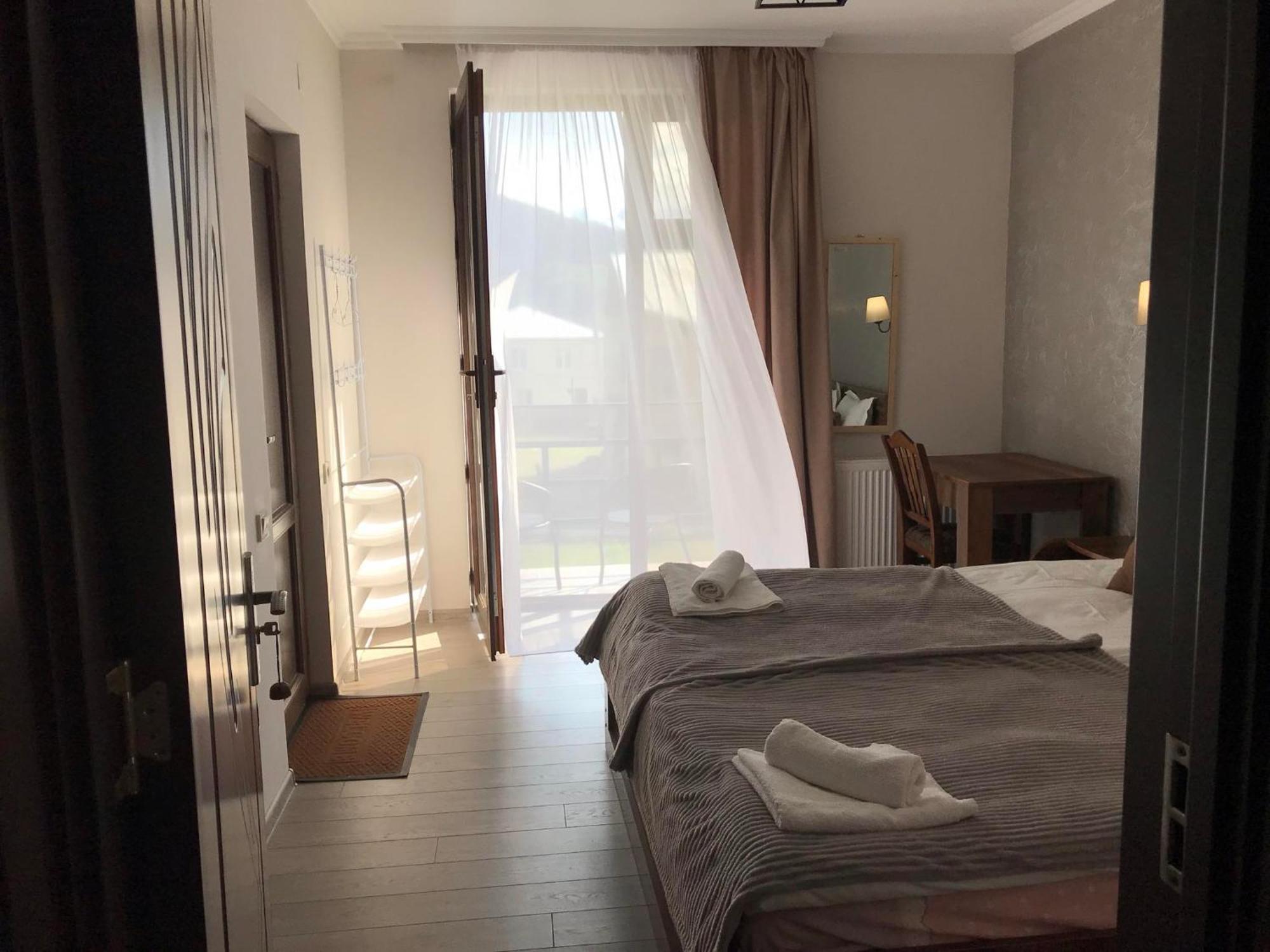 Hotel Ninama à Mestia Chambre photo