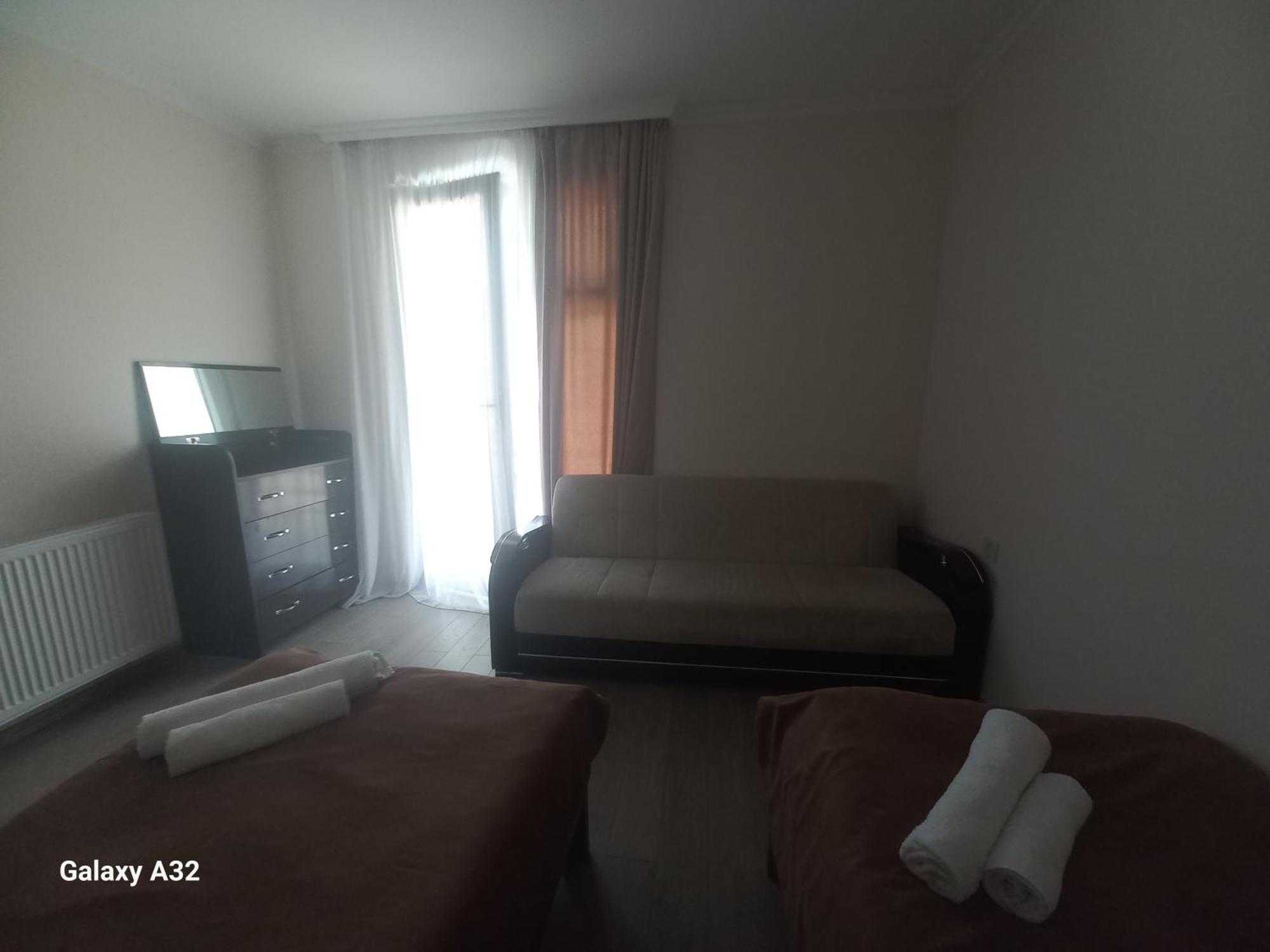 Hotel Ninama à Mestia Chambre photo