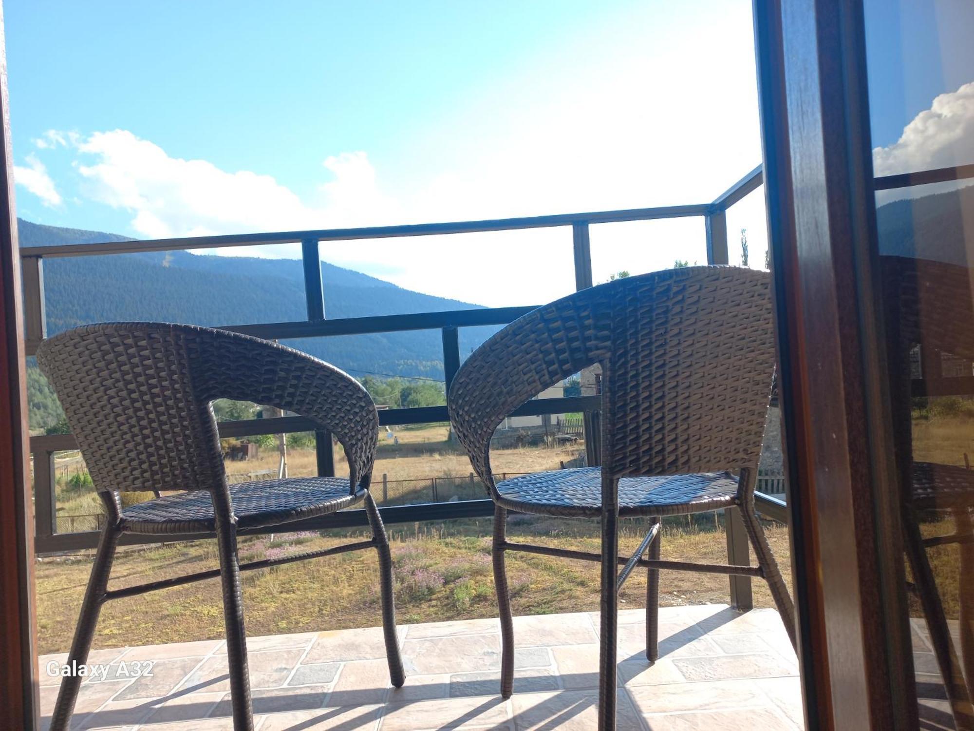 Hotel Ninama à Mestia Chambre photo