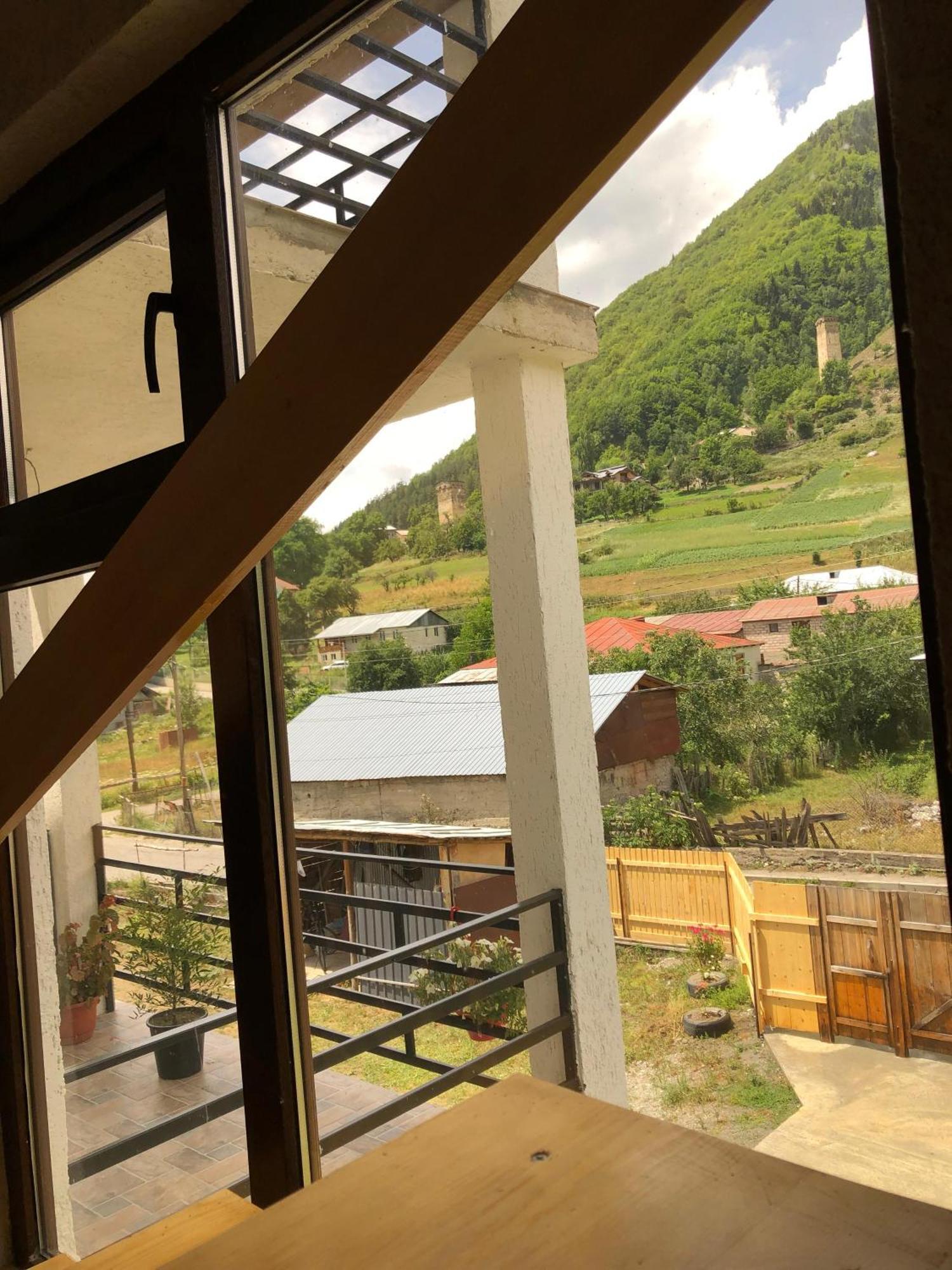 Hotel Ninama à Mestia Extérieur photo